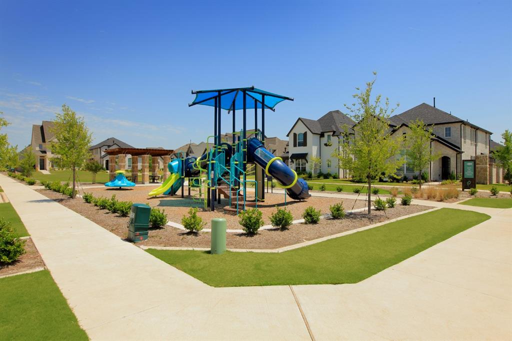 2817 Kenilworth Way