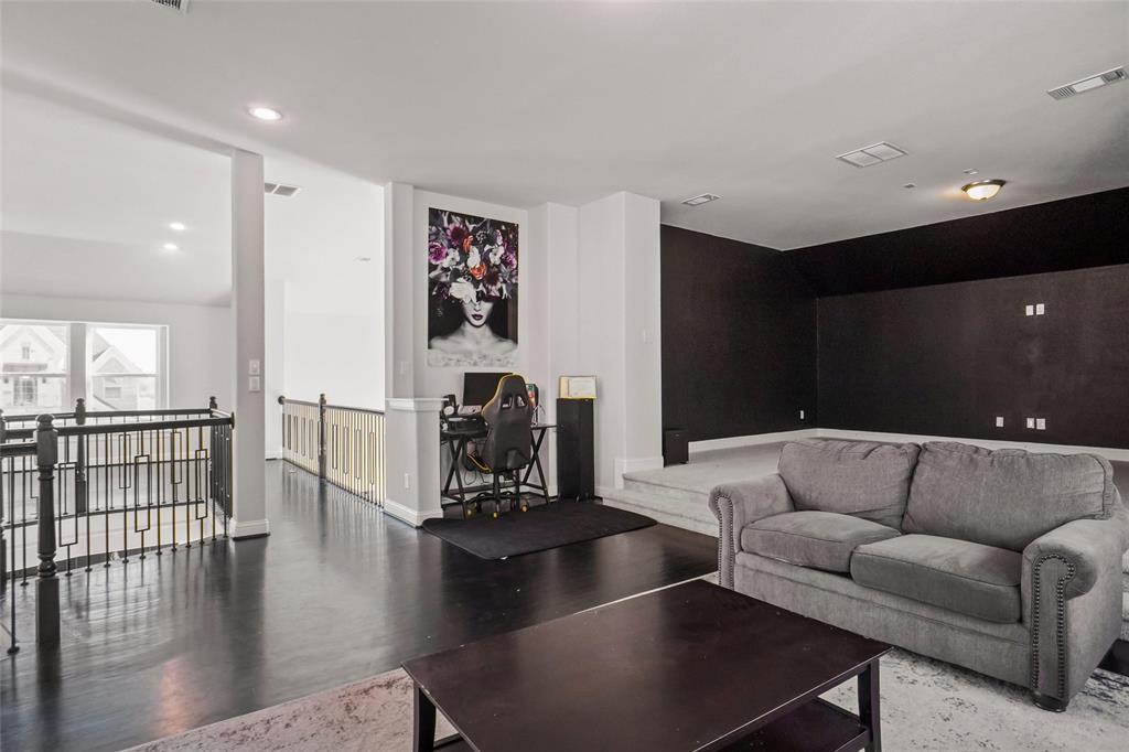 Justin Crossing Add - Residential