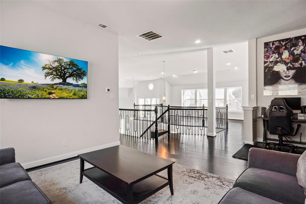 Justin Crossing Add - Residential