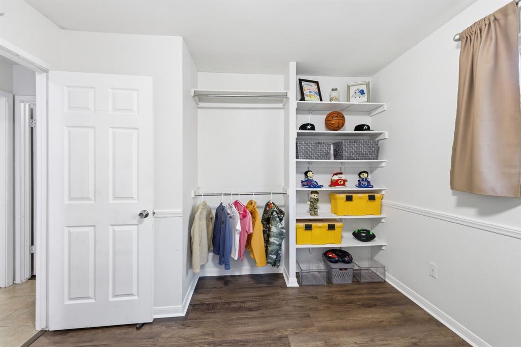 Valley Forge Bl 15933 Un 3 - Residential