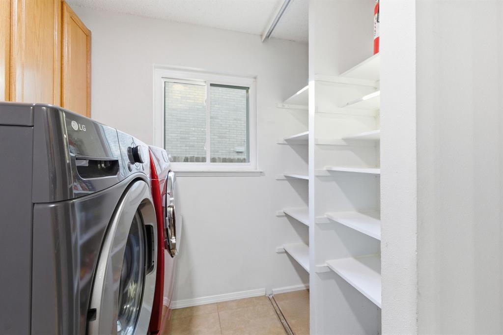 Valley Forge Bl 15933 Un 3 - Residential