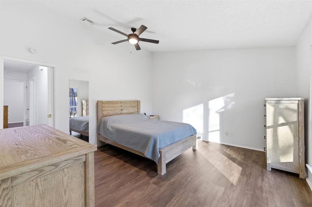 Valley Forge Bl 15933 Un 3 - Residential