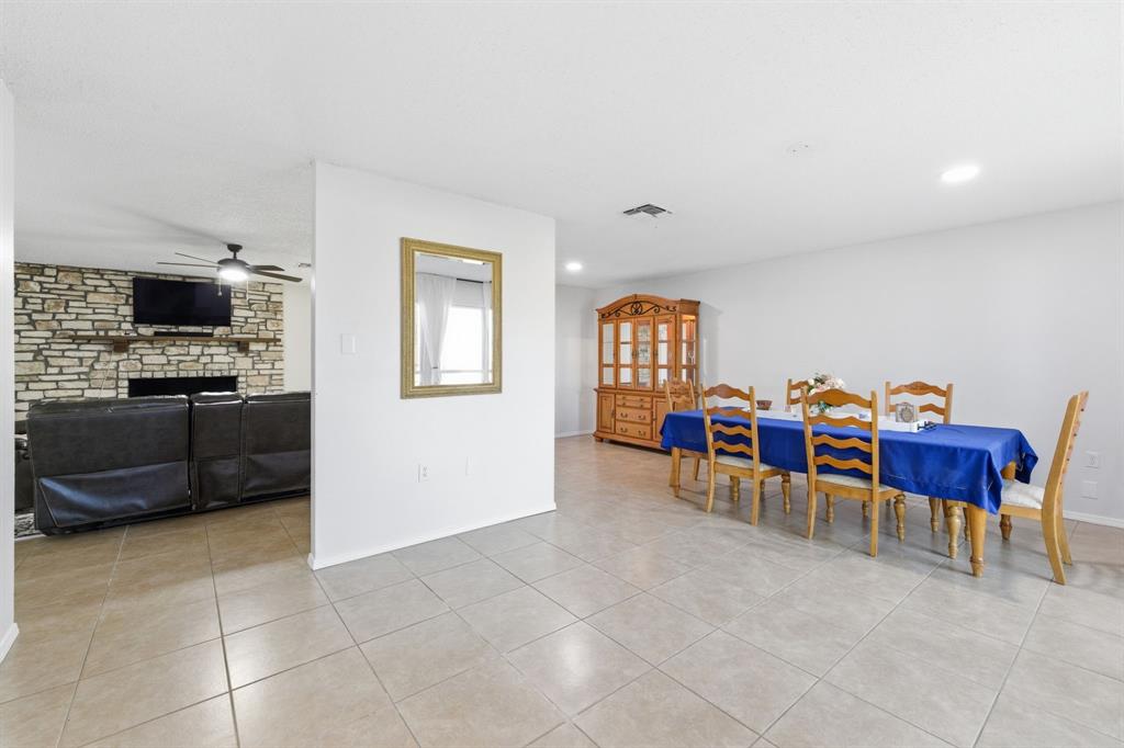 Valley Forge Bl 15933 Un 3 - Residential