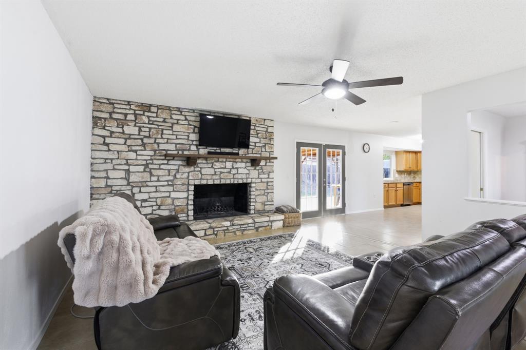 Valley Forge Bl 15933 Un 3 - Residential