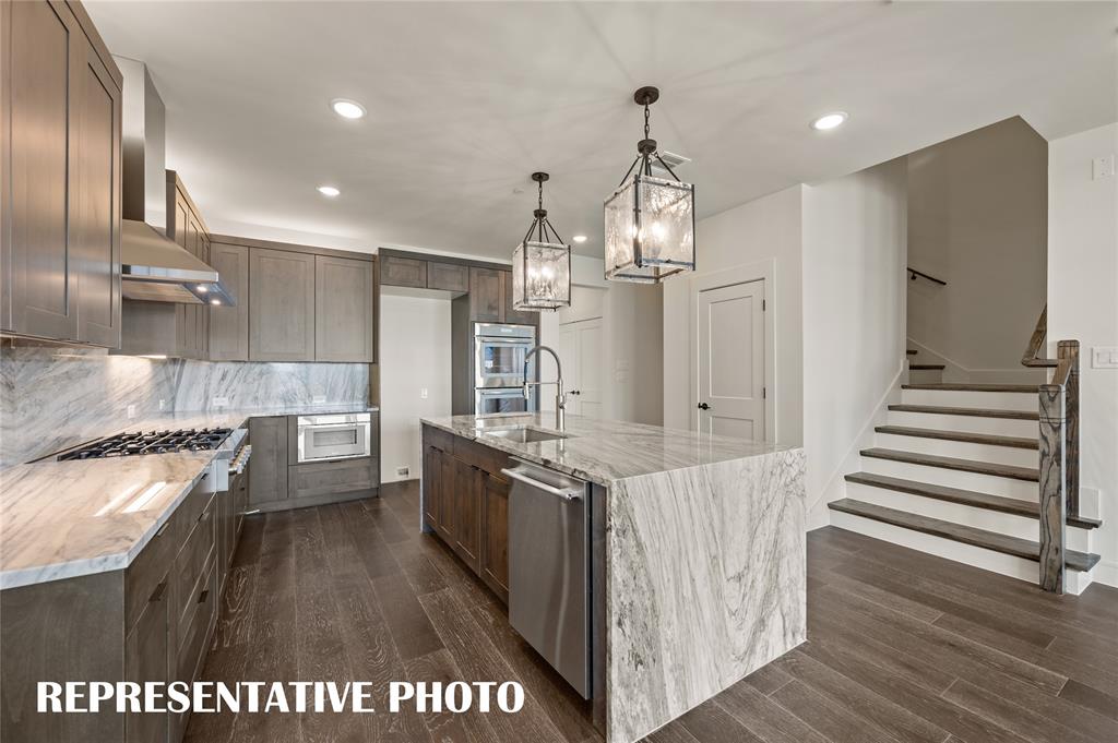 1352 Cherry Hills Lane