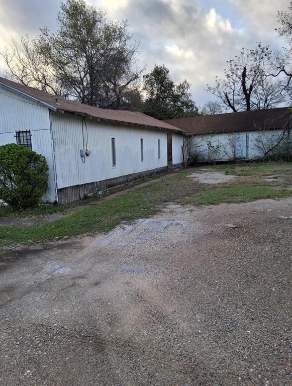 D Ablemont Felix L - Commercial Sale