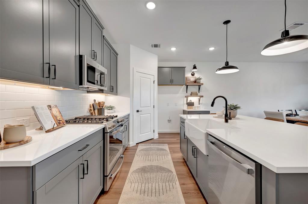 Rolling Ridge - Residential