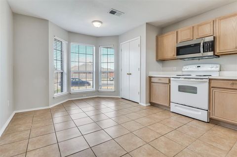 Tiny photo for 800 Ponselle Drive, Arlington, TX 76001 (MLS # 21152958)