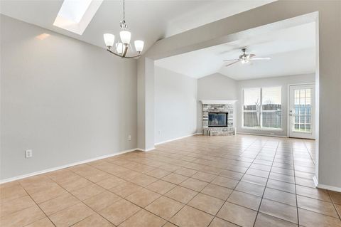 Tiny photo for 800 Ponselle Drive, Arlington, TX 76001 (MLS # 21152958)