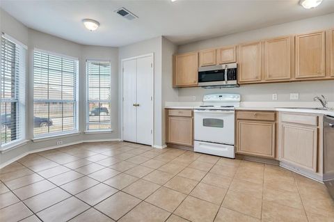 Tiny photo for 800 Ponselle Drive, Arlington, TX 76001 (MLS # 21152958)