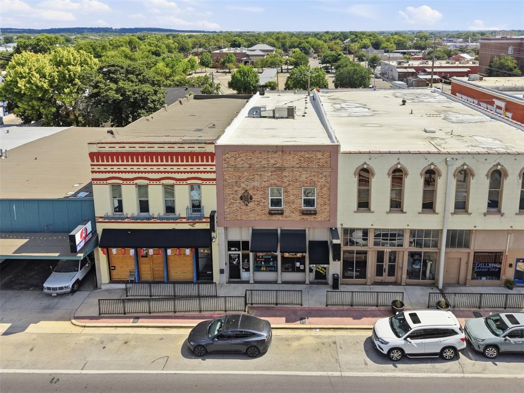 206 E Chambers Street