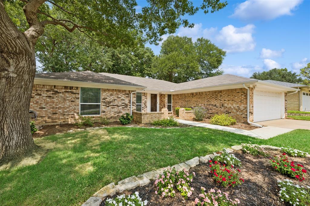 1605 Bedford Oaks Drive