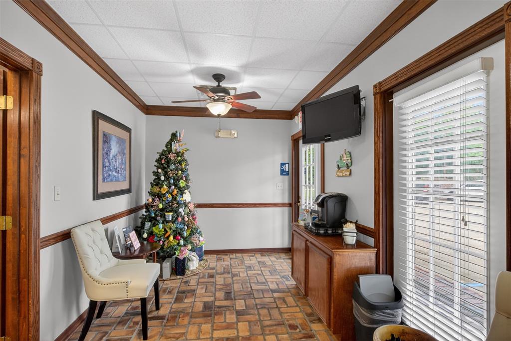 4438 Viking Drive Suite 100