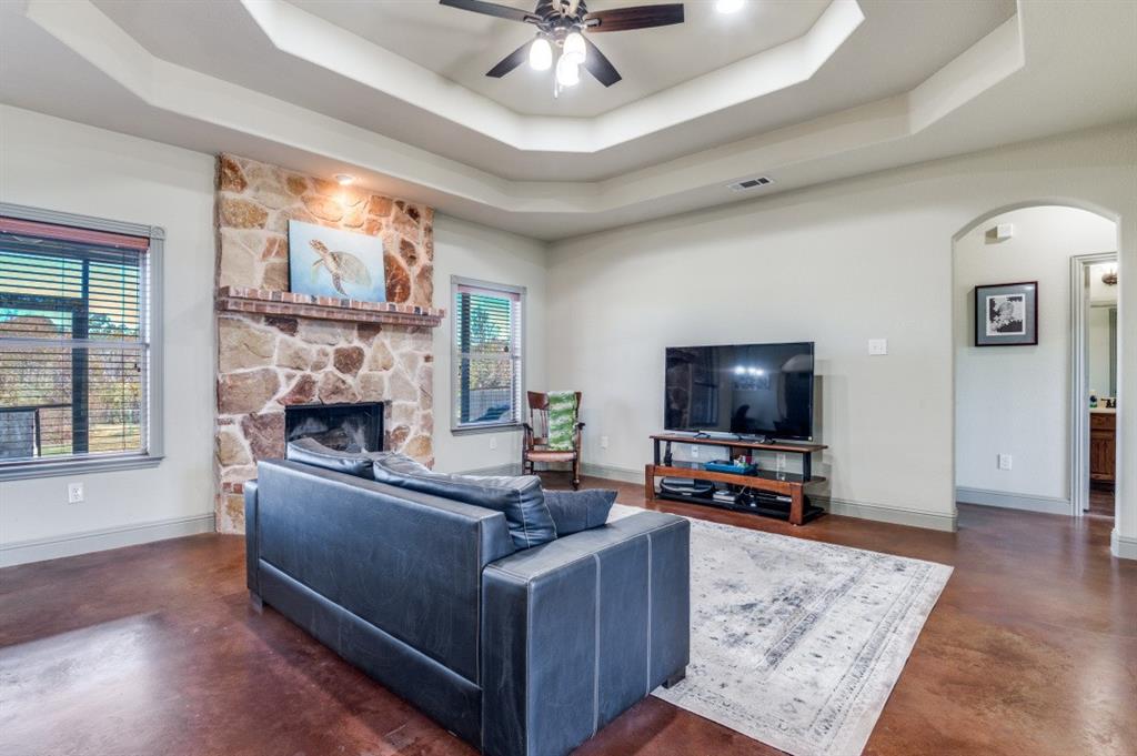6021 Deerfield Lane