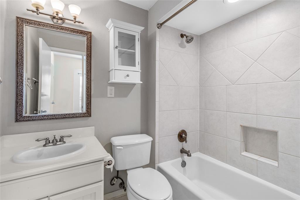 La Fontaine Condo - Residential