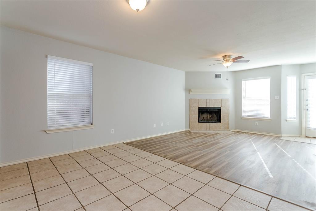 West Lake Ennis-Rev - Residential Lease