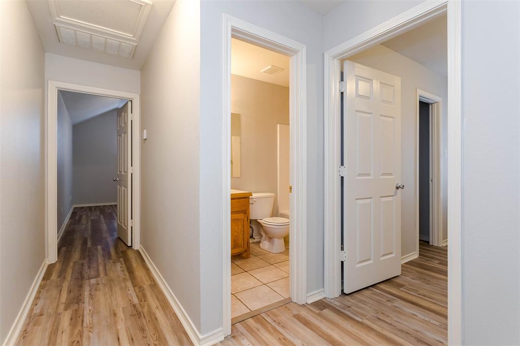 West Lake Ennis-Rev - Residential Lease