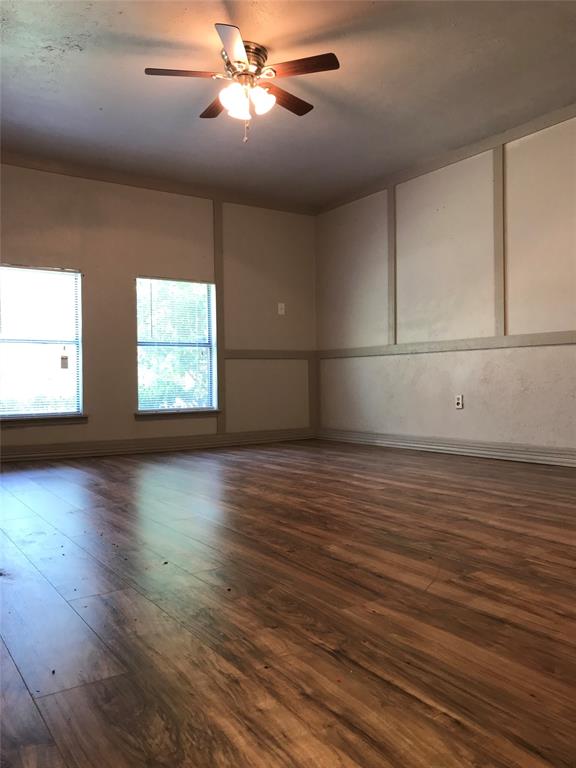 1004 Cross Bend Road