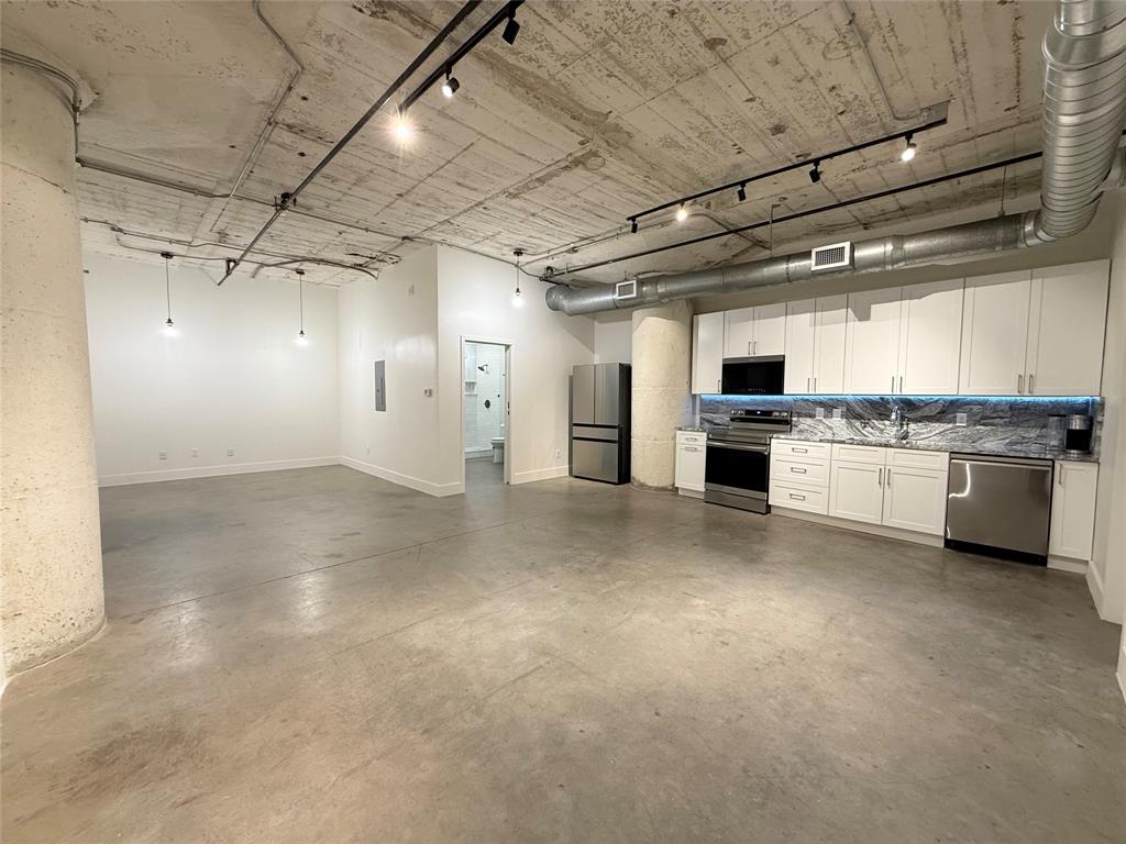 1122 Jackson Street 522