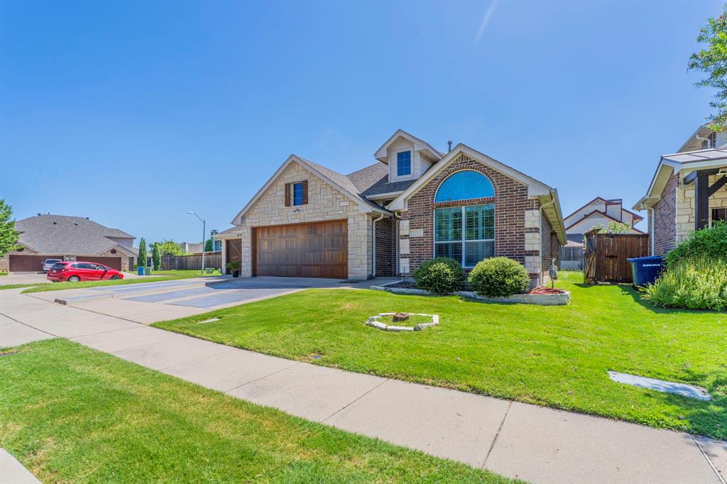 2216 Paige Court