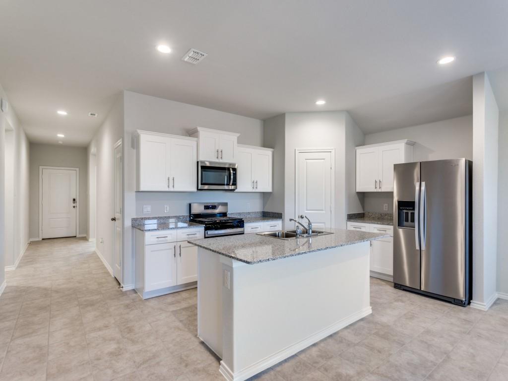 SCULPTORS PARK - Residential Lease