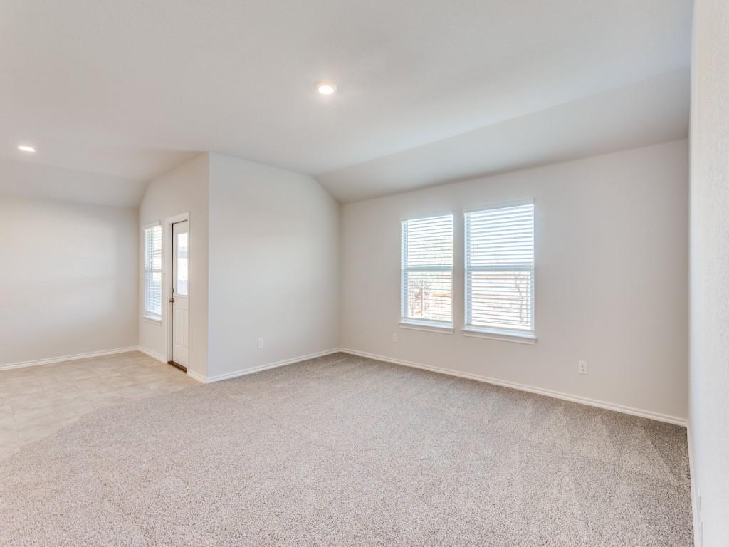 SCULPTORS PARK - Residential Lease