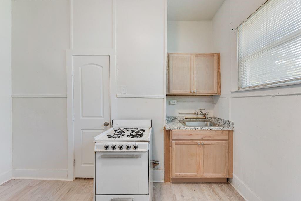 Bellevue Hill Add - Residential Lease