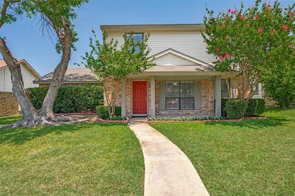 2047 Cologne Dr, Carrollton, TX