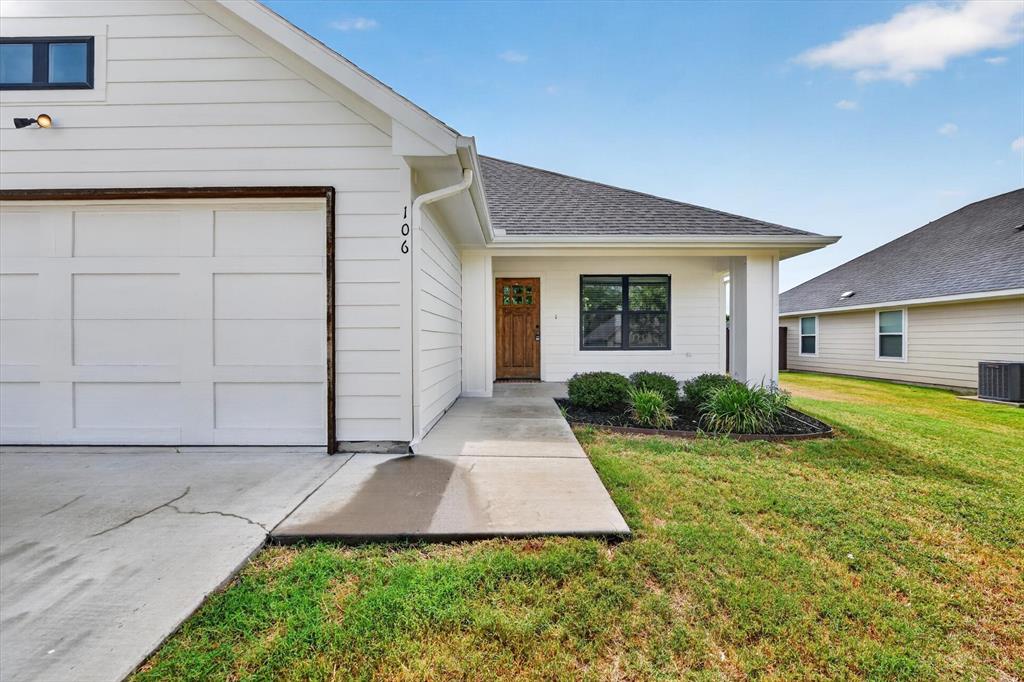 106 Clover Circle