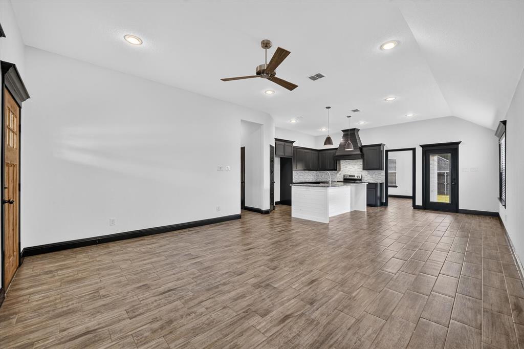 106 Clover Circle