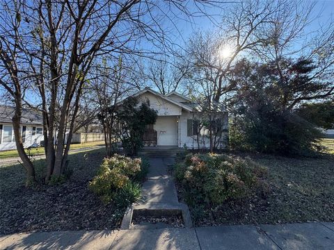 1009 W Erwin Avenue McKinney TX 75069