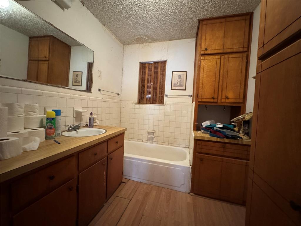 H L Davis Add - Residential