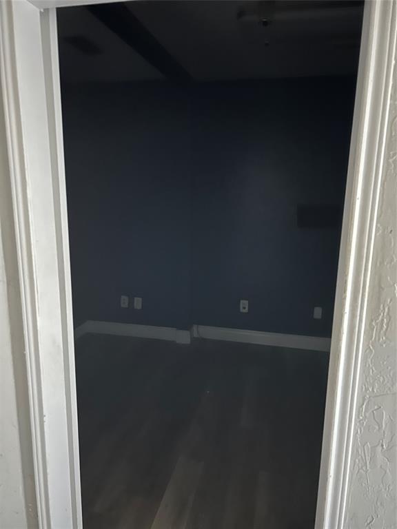 Wilshire Village - Commercial Lease