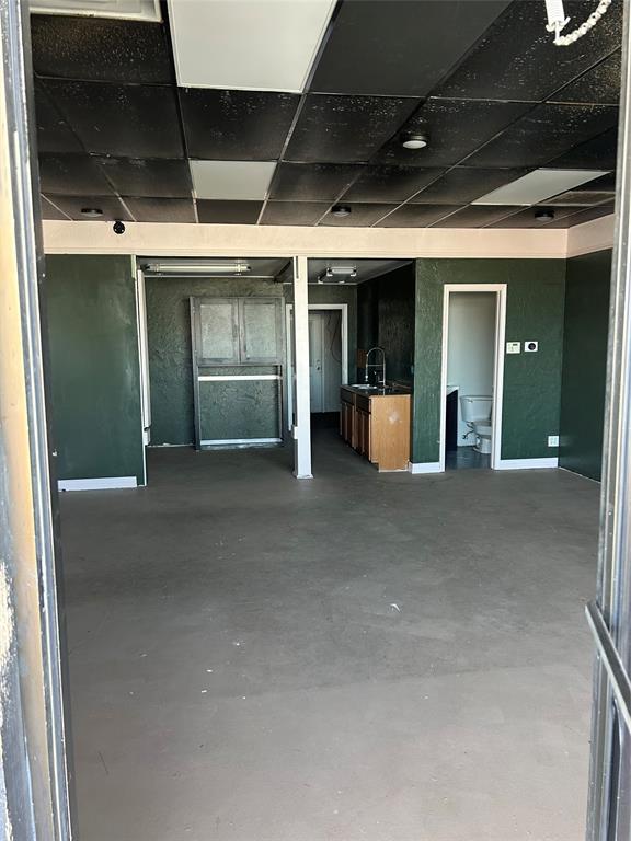 Wilshire Village - Commercial Lease