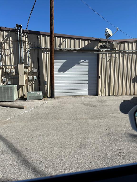 Wilshire Village - Commercial Lease