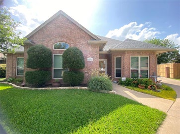 1631 Greenway Court Midlothian TX 76065