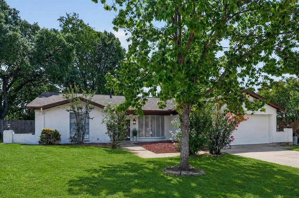 1904 Briar Meadow Drive