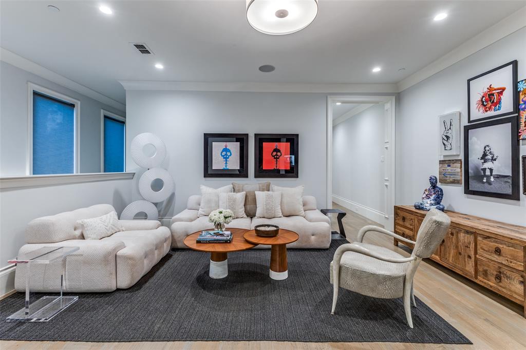 Highland Park West 04 Instl - Residential