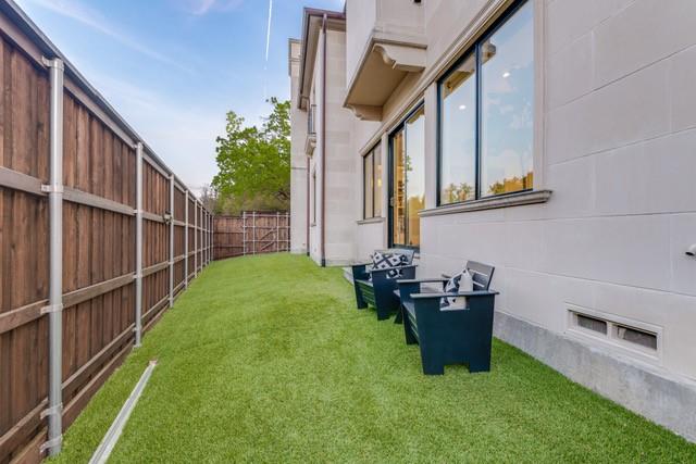 Highland Park West 04 Instl - Residential