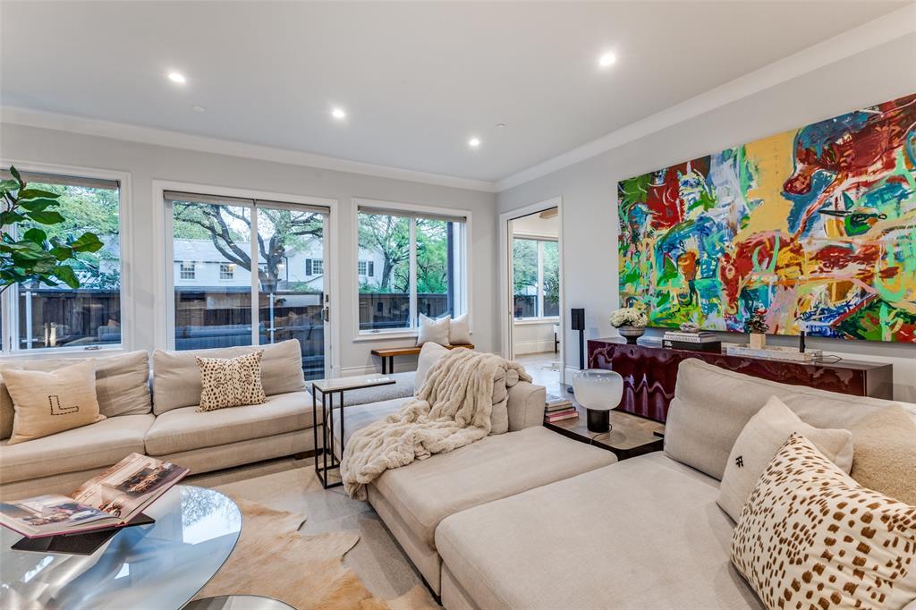 Highland Park West 04 Instl - Residential