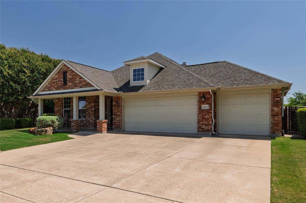 Photo of 11324 Kenny Drive, Fort Worth, TX 76244 (MLS # 21359459)