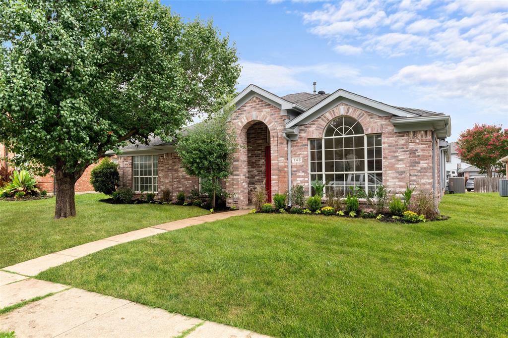 746 Yale Drive