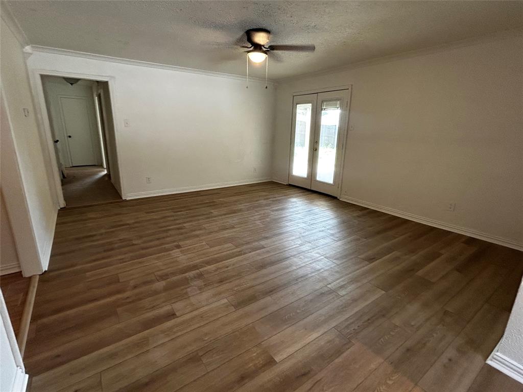4122 W Rochelle Road