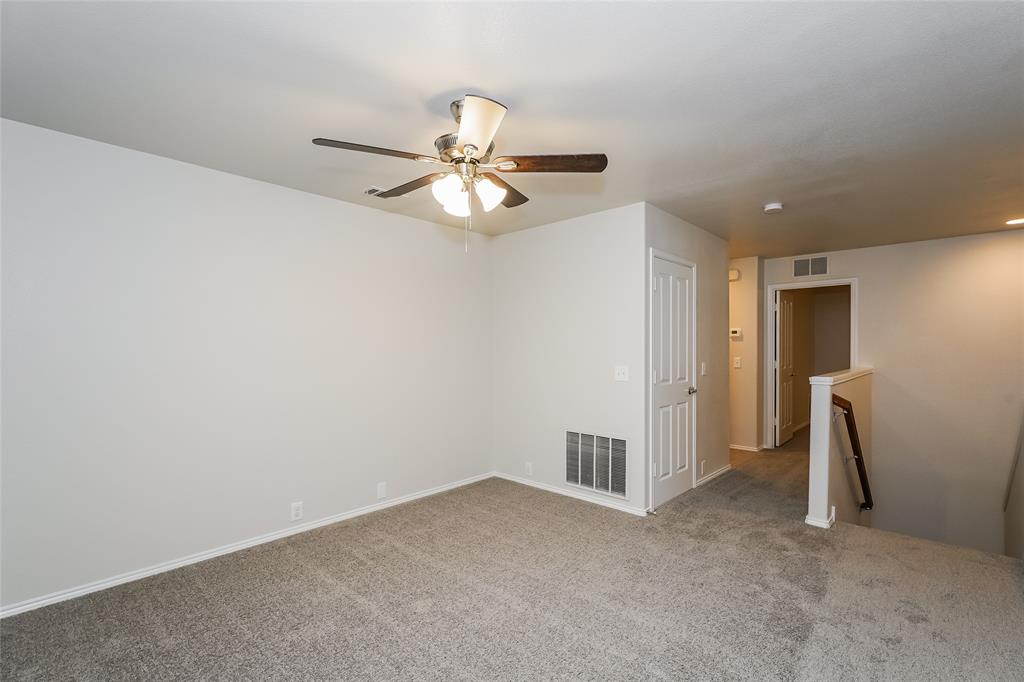 BEECHWOOD CREEKS - Residential Lease