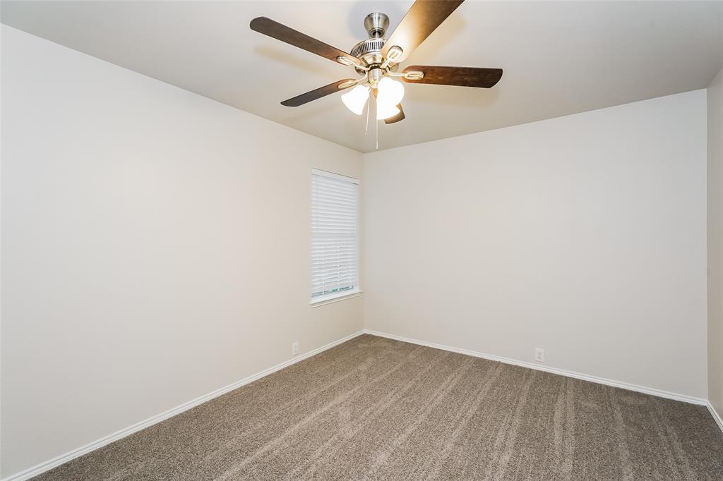 BEECHWOOD CREEKS - Residential Lease