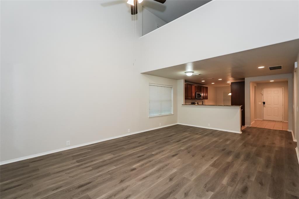 BEECHWOOD CREEKS - Residential Lease