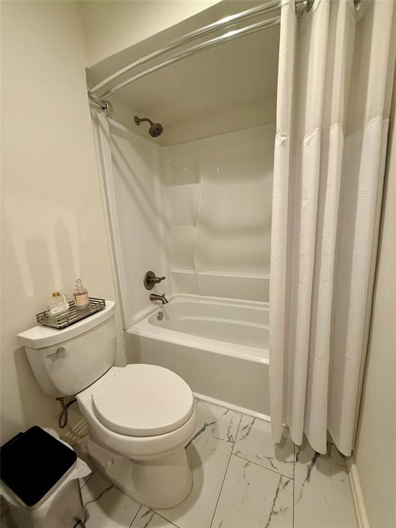 Royal Lane Condos 5800 - Residential