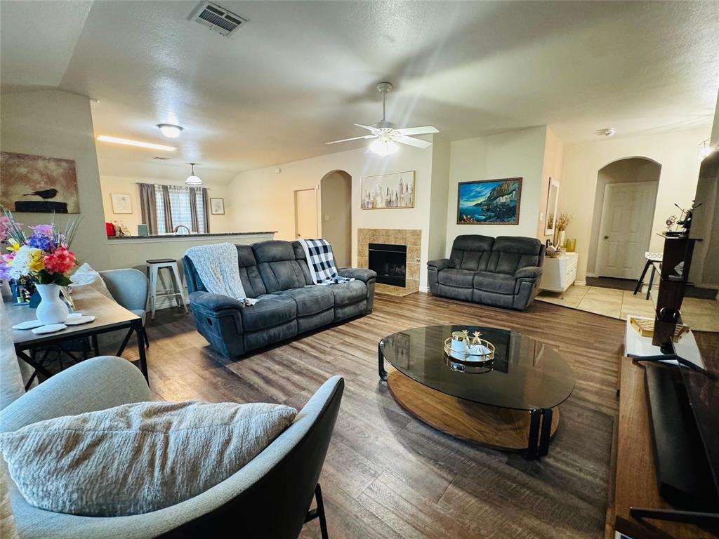 808 Riverhead Drive
