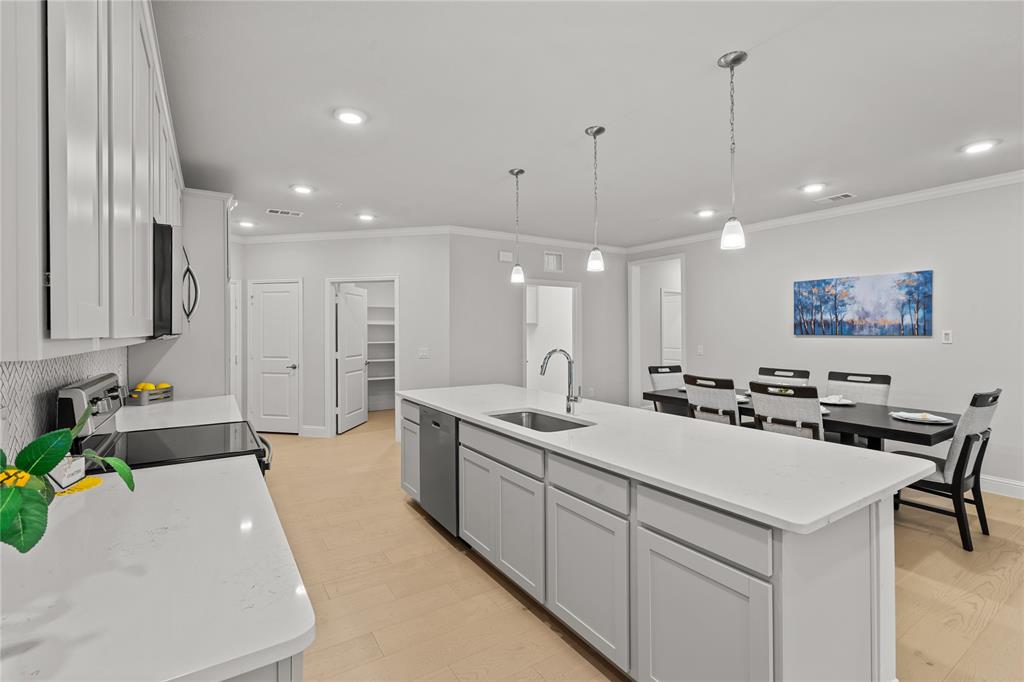 651 N Watters Road 2307