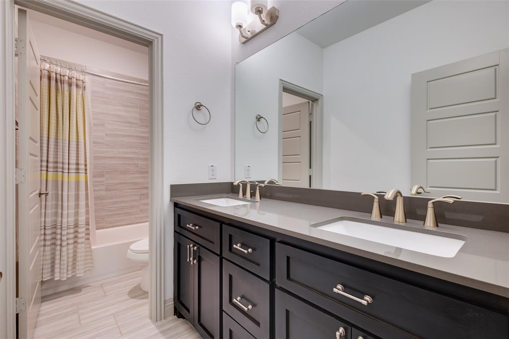 Kensington Gardens 2b - Residential